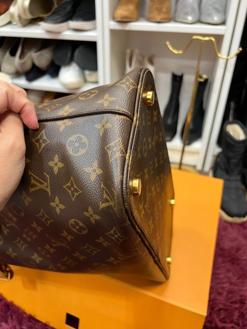 ๐ฅ๐ฅ Louis Vuitton Lockit Bag with leather interior and COA - Picture 14 of 17